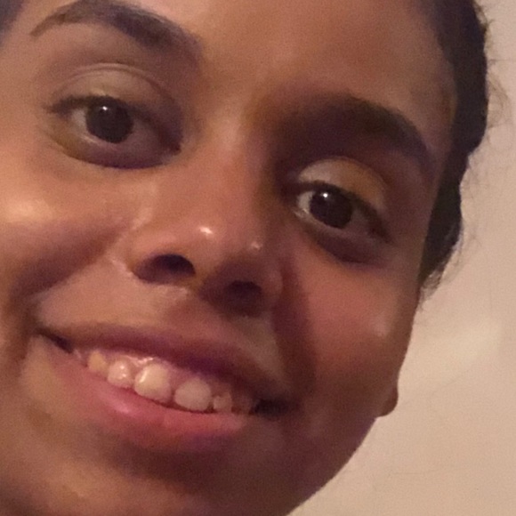 Meet your Posher, Christina - Picture 2 of 2